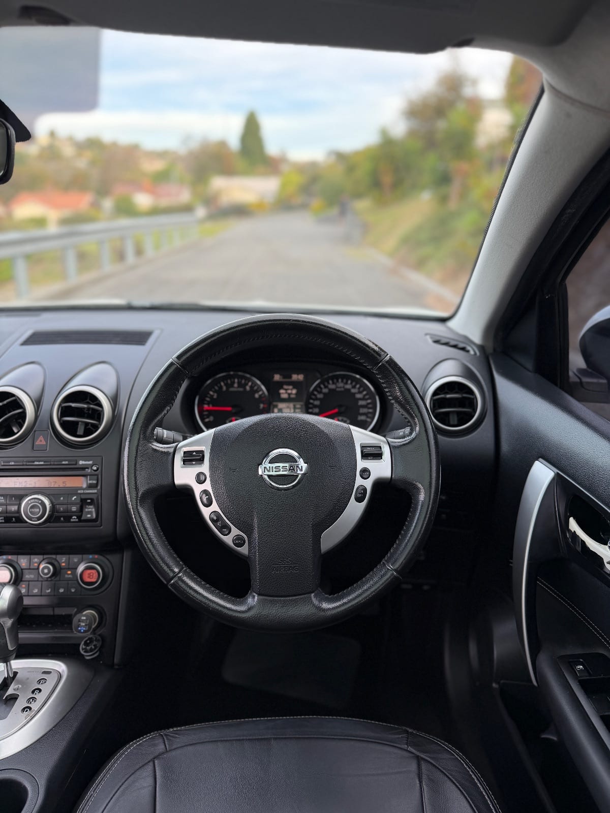 2010 Nissan Dualis Ti photo 8