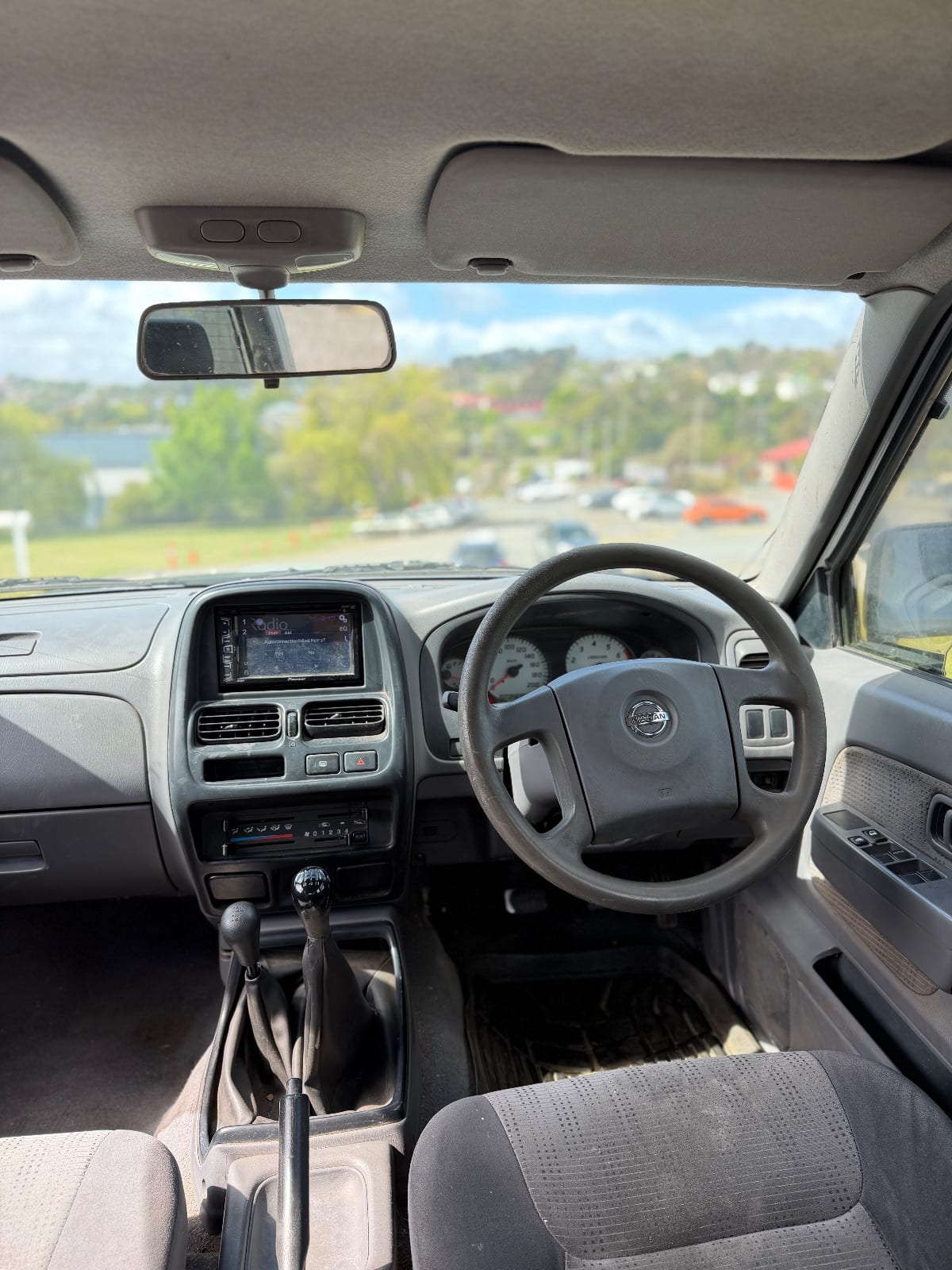 2003 Nissan Navara STR photo 8