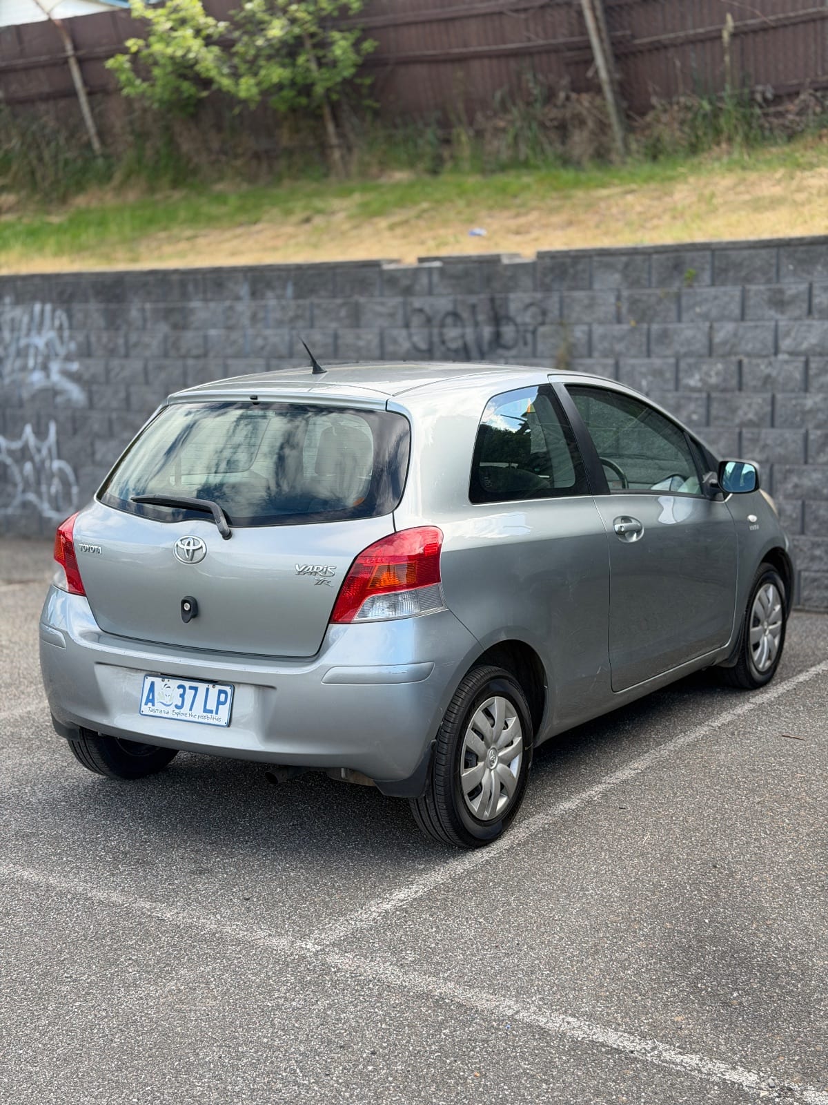 2008 Toyota Yaris YR photo 4