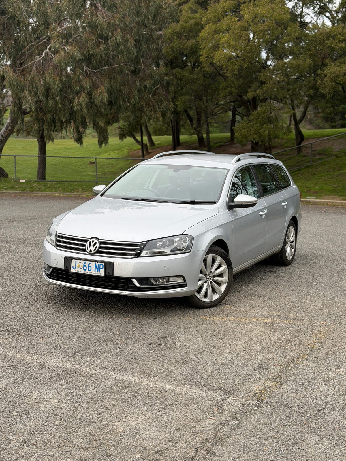 2011 Volkswagen Passat 118 TSI photo 1